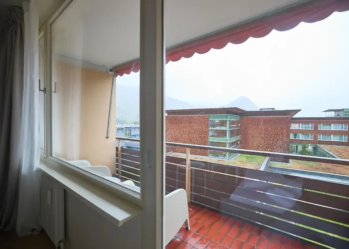 700hm Διαμέρισμα *